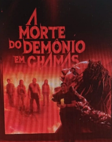 A Morte do Demônio: Em Chamas